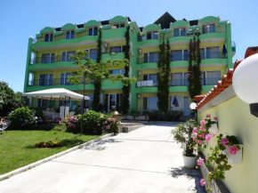 Гостиница Guesthouse Kamelia  Ахтопол
